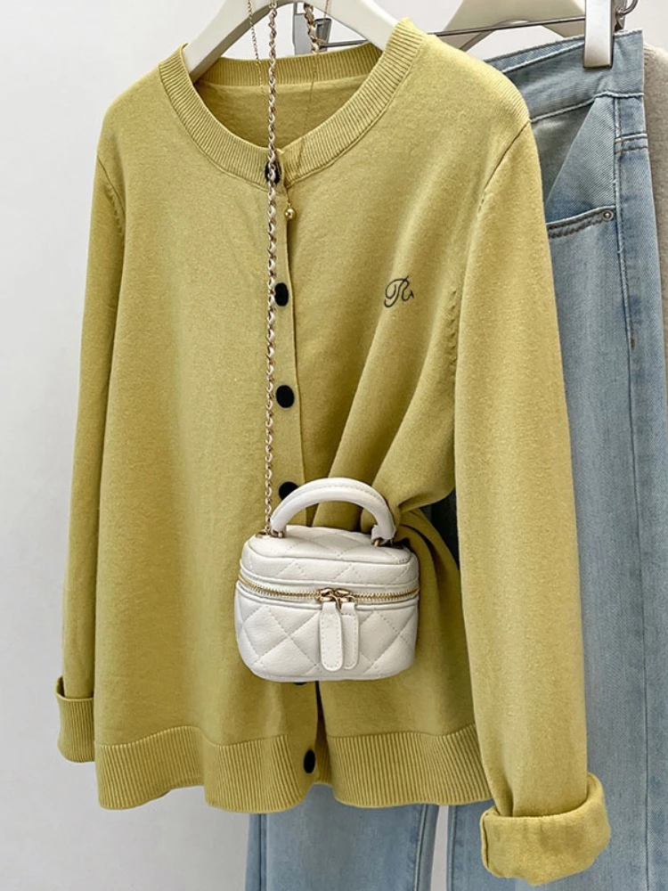 Вязаный кардиган. Верхняя одежда. Женская осень и зима 2024. Большие размеры. Пухлая