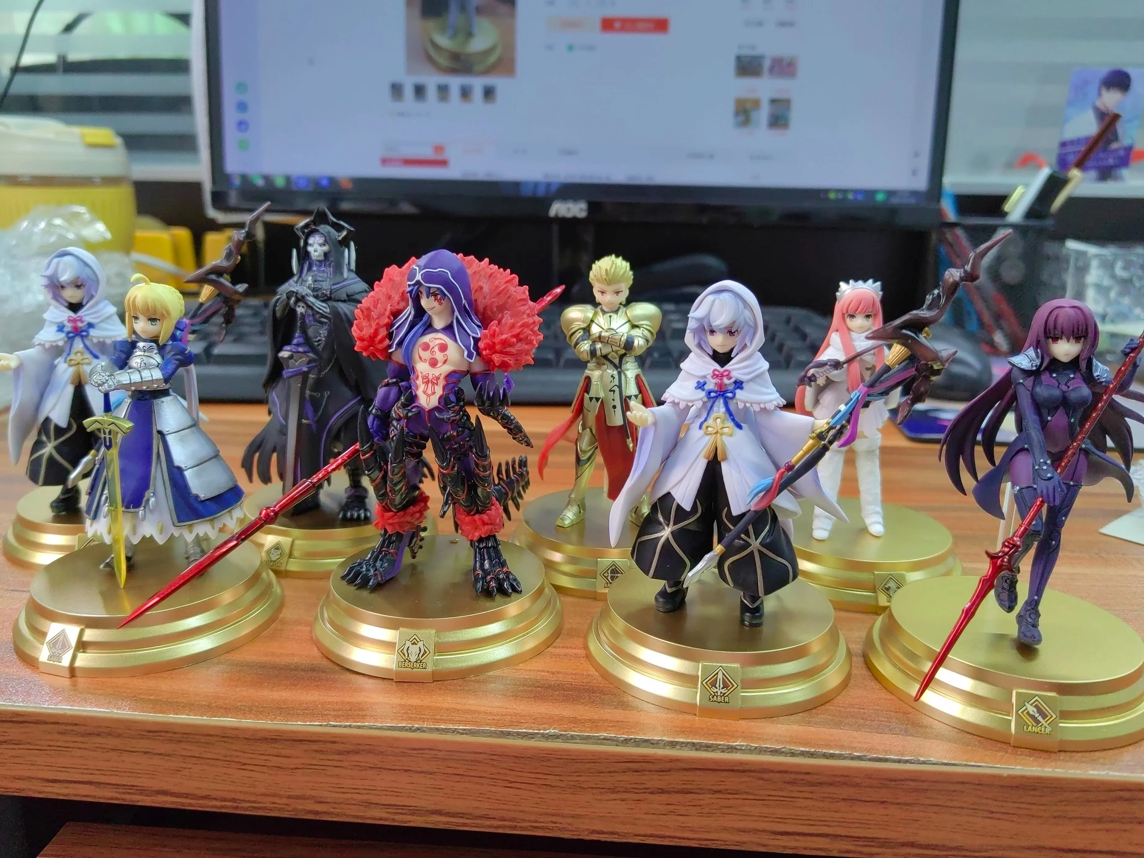 

8 моделей фигурок Аниме Судьба/ночь Кулан Мерлин гилагеш аквариум Подвеска черный меч собирать куклы ПВХ модели подарки игрушки