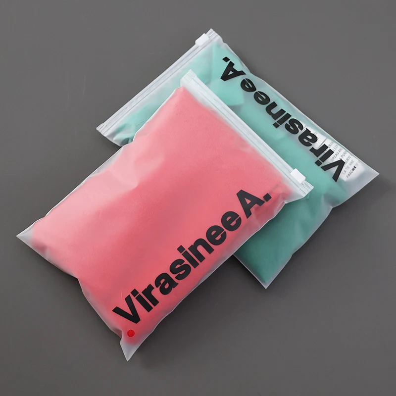 

Биоразлагаемые пакеты с логотипом для одежды