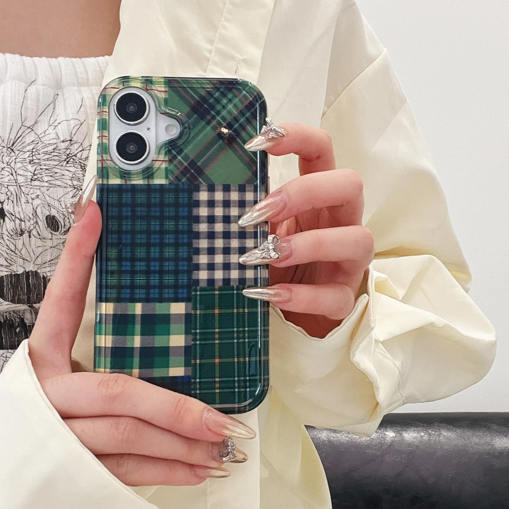 Креативный модный двухслойный чехол для телефона INS с зелеными шашками iPhone 16 15 14 13