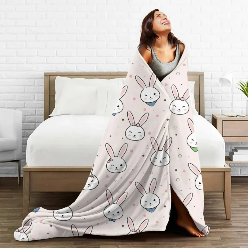 

Pattern Rabbit Velvet Spring/Autumn Cute Animal Portable Lightweight Throw Blankets For Sofa Office Rug Piece