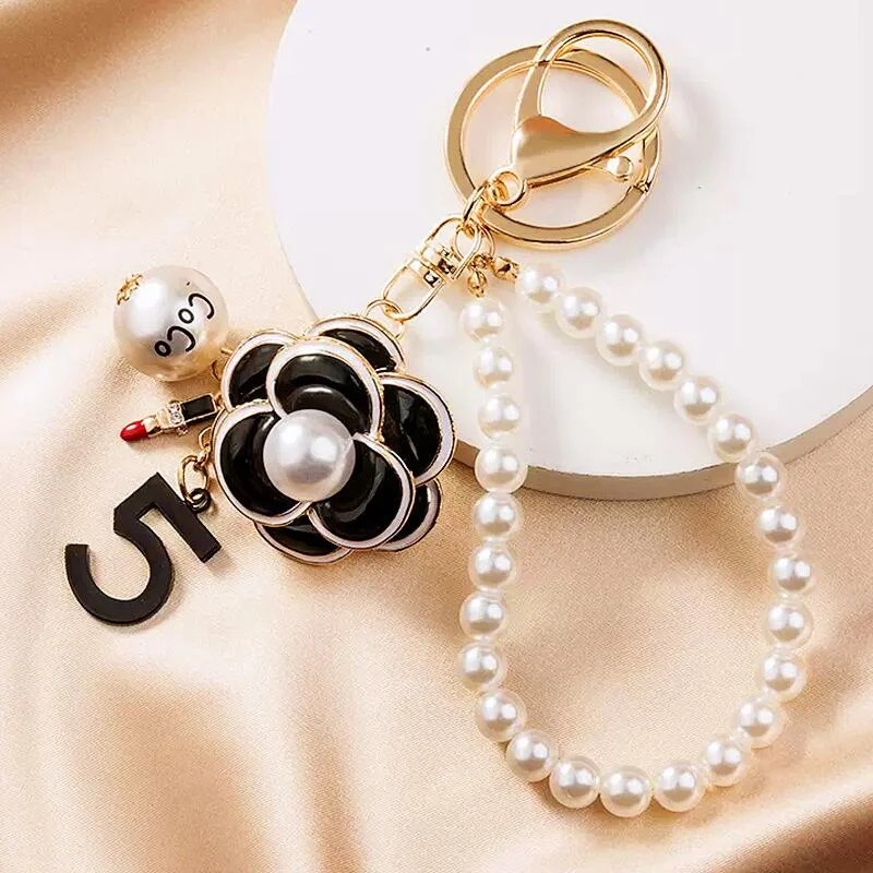 

Camellia Flower Imitation Pearl Crystal Chain Keychain Car Key Ring Bag Charm Accessories Girl Keyring Gift