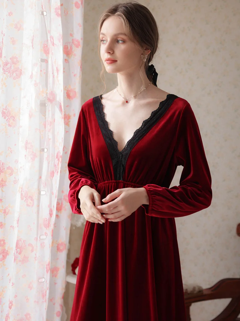 Women Autumn Winter Sexy Velvet Long Princess Nightdress Backless Velour Robe Courtly Style Vintage Nightgown Sleepwear Nightie