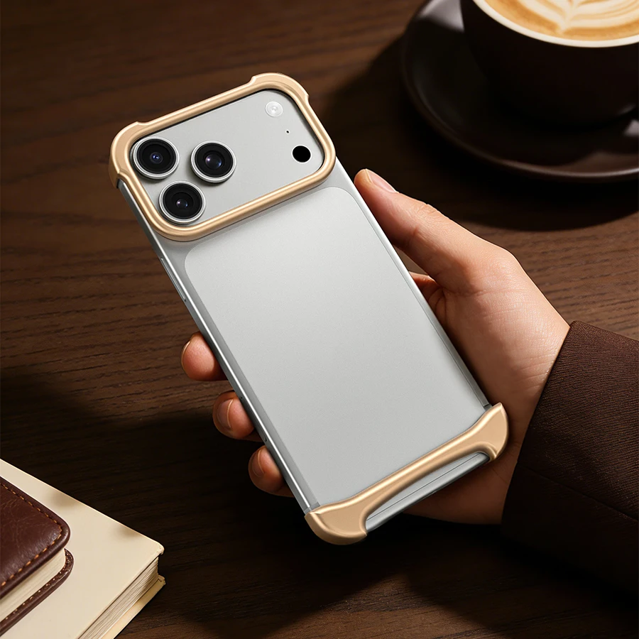 Фото Чехол для iPhone 17 Pro Max / Air 17Pro из 100% алюминия и каучука SEBS, безрамочный, с теплоотводом №5