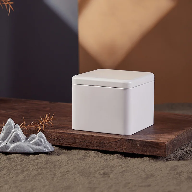 

Металлическая банка для чая lyybx