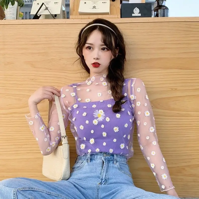 

Small Chrysanthemum Long-sleeved Women's Summer Thin Section Loose Sling Sunscreen Shirt Western Style Mesh Gauze Bottoming Top