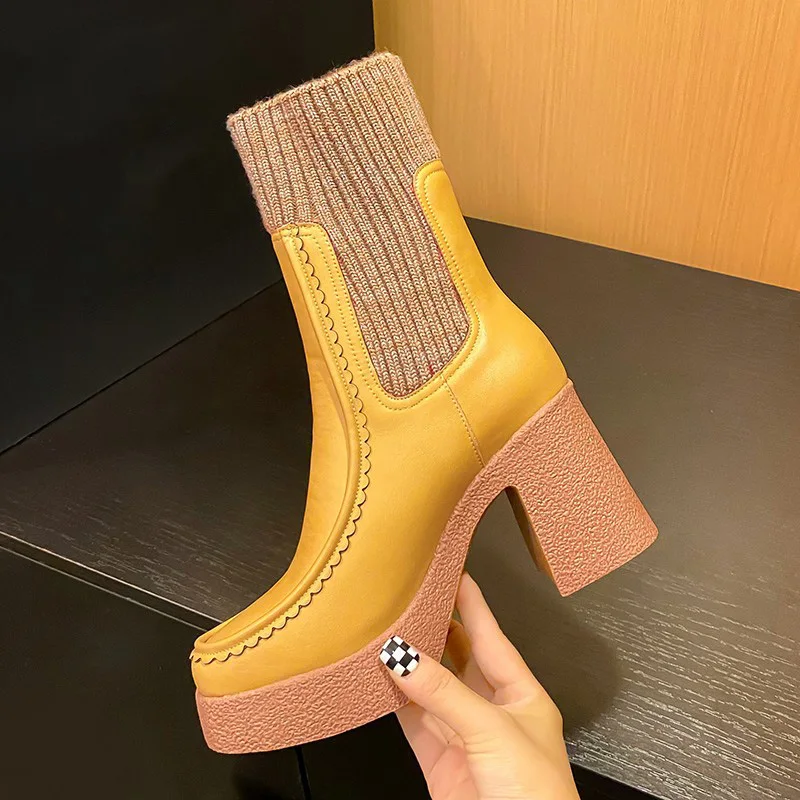 

Женские ботинки челси с круглым носком смешанных цветов на среднем каблуке без застежек короткие женские ботинки из резины модная женская ...