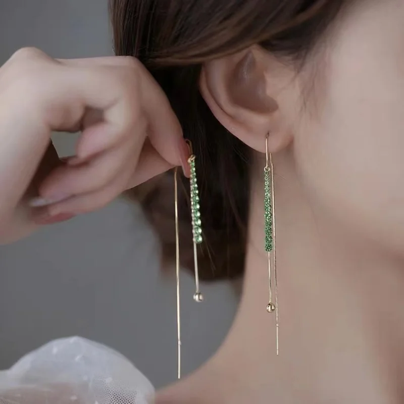 

Luxury Temperament Long Tassel Earrings Korean Fashion Green Earrings Women Accessories Thin Mini Trendy Ear Jewelry