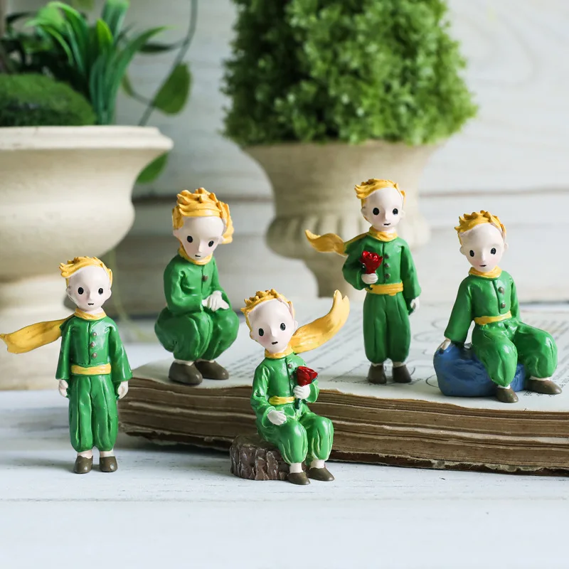 

Creative Cartoon Cute Little Prince Mini Resin Decoration Home Living Room Desktop Decoration Cake Baking Decoration Craft Gift