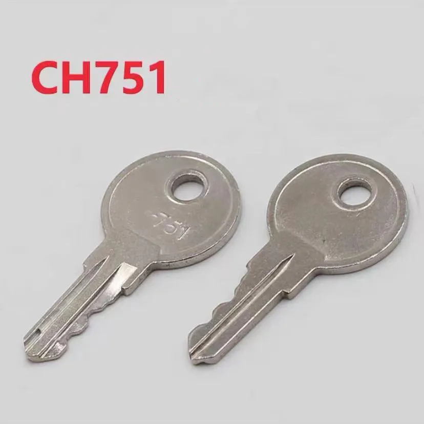 Фото Keychannel 2 шт. CH751 медный ключ, универсальные ключи, 751CH ключ для замок лифта, шкаф управления, комната, автомобиль, T-ручки, двери для хранения RV №2