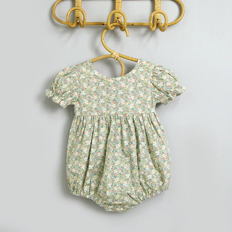 

2022 Latest Summer Baby Bodysuit Retro Floral Thin Tie Puff Sleeves Jumpsuit Kid Girl Cotton Soft Newborn Baby Girls Bodysuits