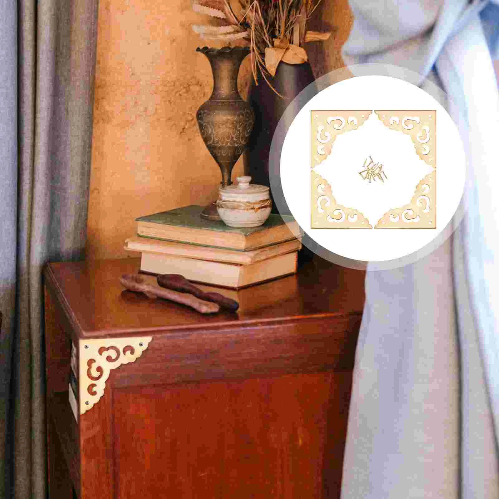 

4 Pcs Brass Corner Protectors Hollow Furniture Brackets Table Corner Guarder