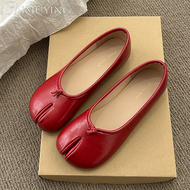 Повседневная обувь на плоской подошве с открытым носком. Женские сандалии.