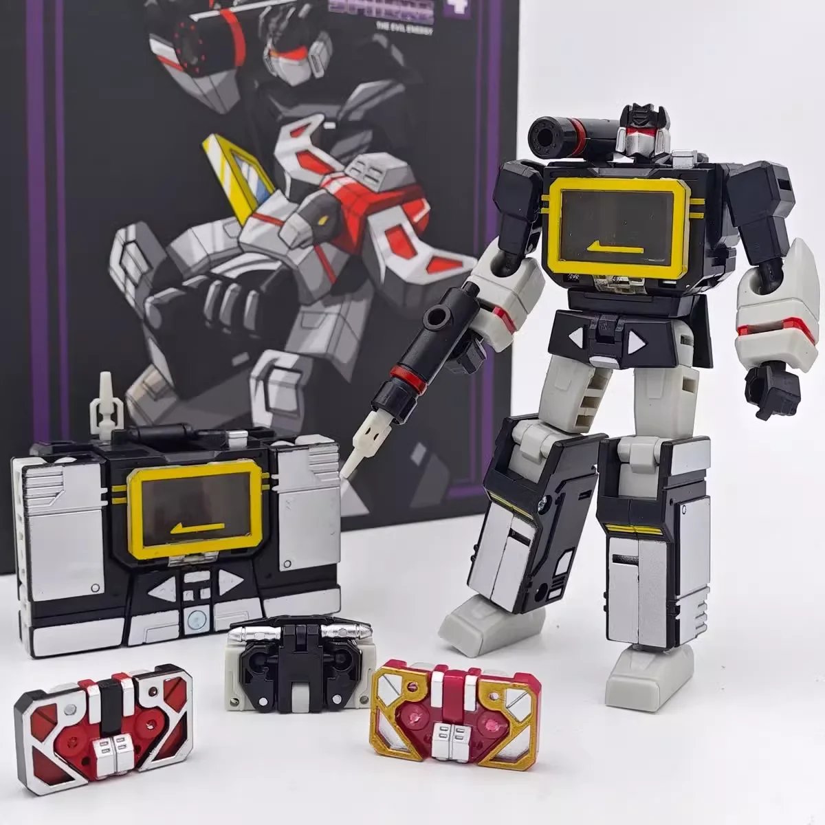 PocketToys PT-04 Soundwave Трансформер