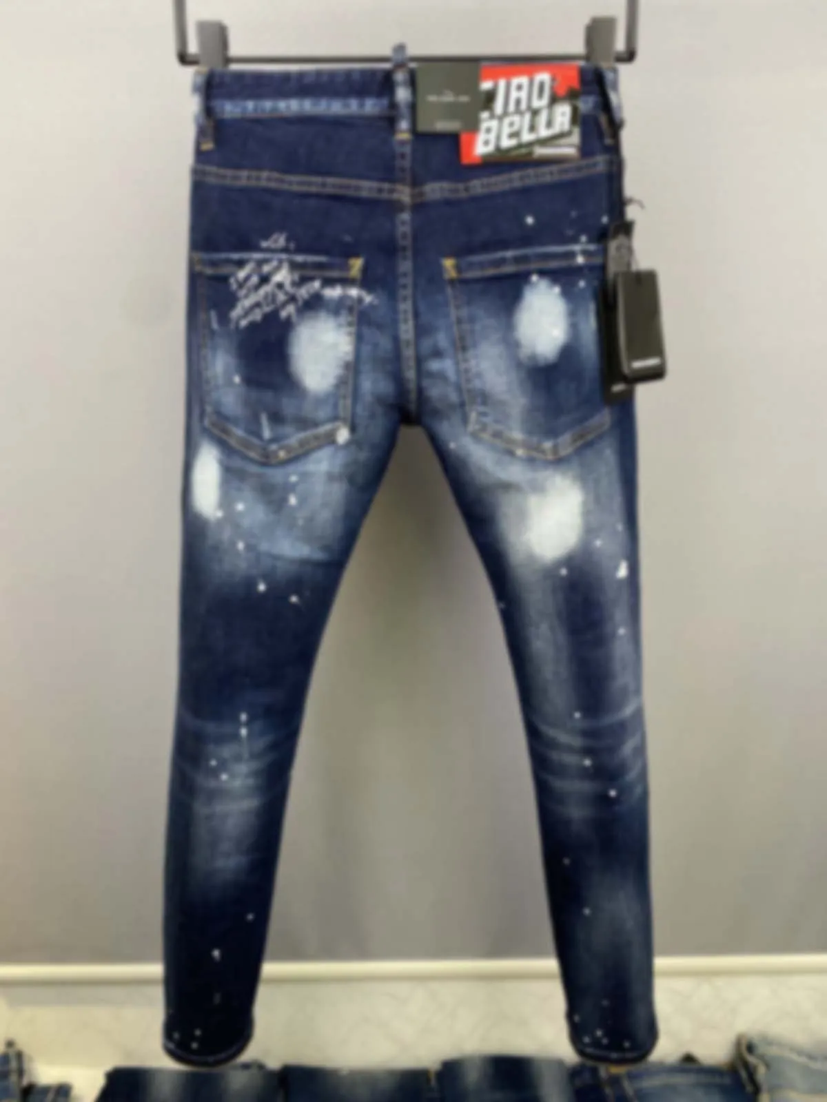 2023 Spring/Summer New Water Wash, Wear Out, Slim Fit, Simple and Versatile Pendant  Jeans, Trendy Men's Feet