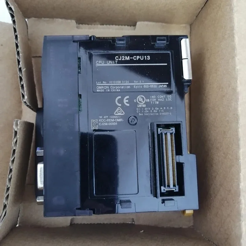 CJ2M-CPU13 PLC контроллер новый оригинальный склад программируемый plc