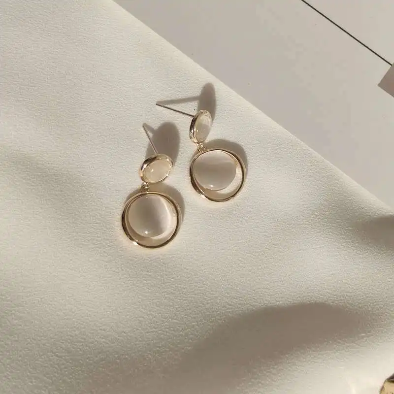 

2023 New Fashion High Sense Cat's Eye Elegant Retro Love Tassel Elegant Women Earrings Birthday Gift Party Gift Korean Earrings