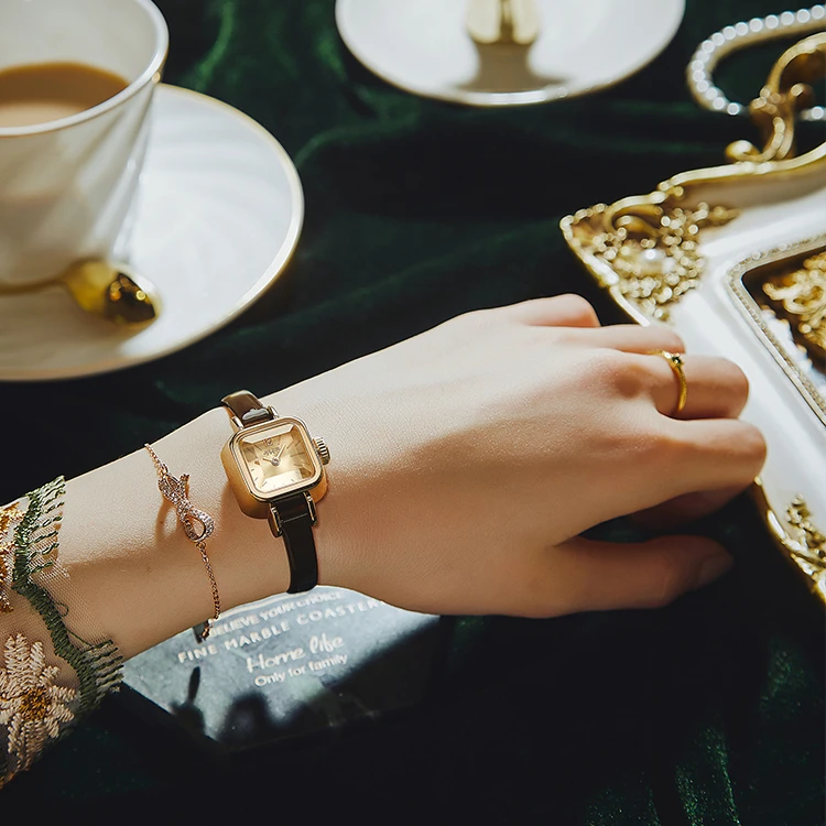 Новые женские минималистичные механические модные трендовые кварцевые часы для