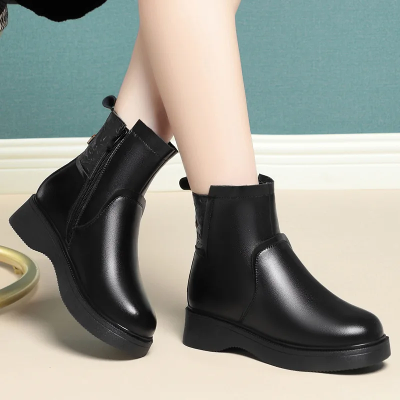 2023 New Mother Boots Wedges Zipper Non-slip Women Winter Boots Large Size Casual Shoes Genuine Leather Snow Boots for Women