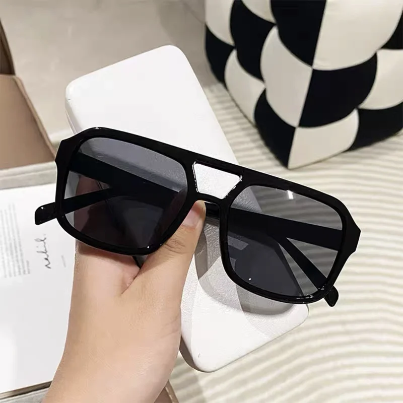 

New Small Frame Square Sunglasses Women's Ocean Film Fashion Sun Glasses Classic Men's Vintage Eyewear UV400 Oculos De Sol