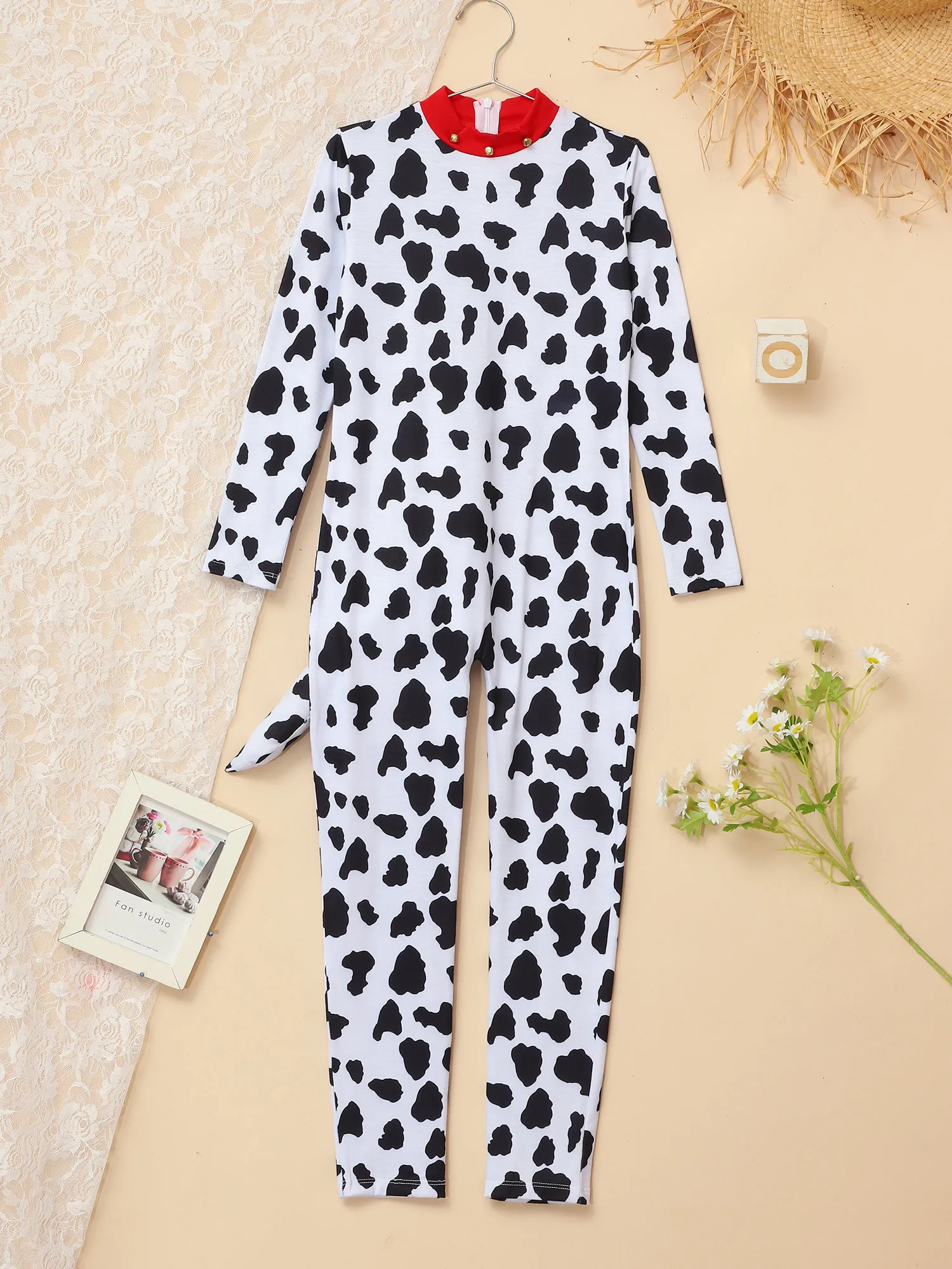 Детский карнавальный костюм унисекс с изображением далматинского животного