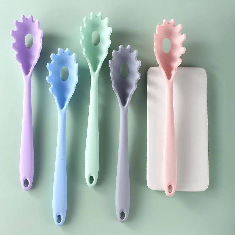 

Practical Pasta Noodle Spoon Pasta Scoop Colander Noodle Spaghetti Ladle Slot Spoon Nylon Colander Kitchen Gadget Accessories
