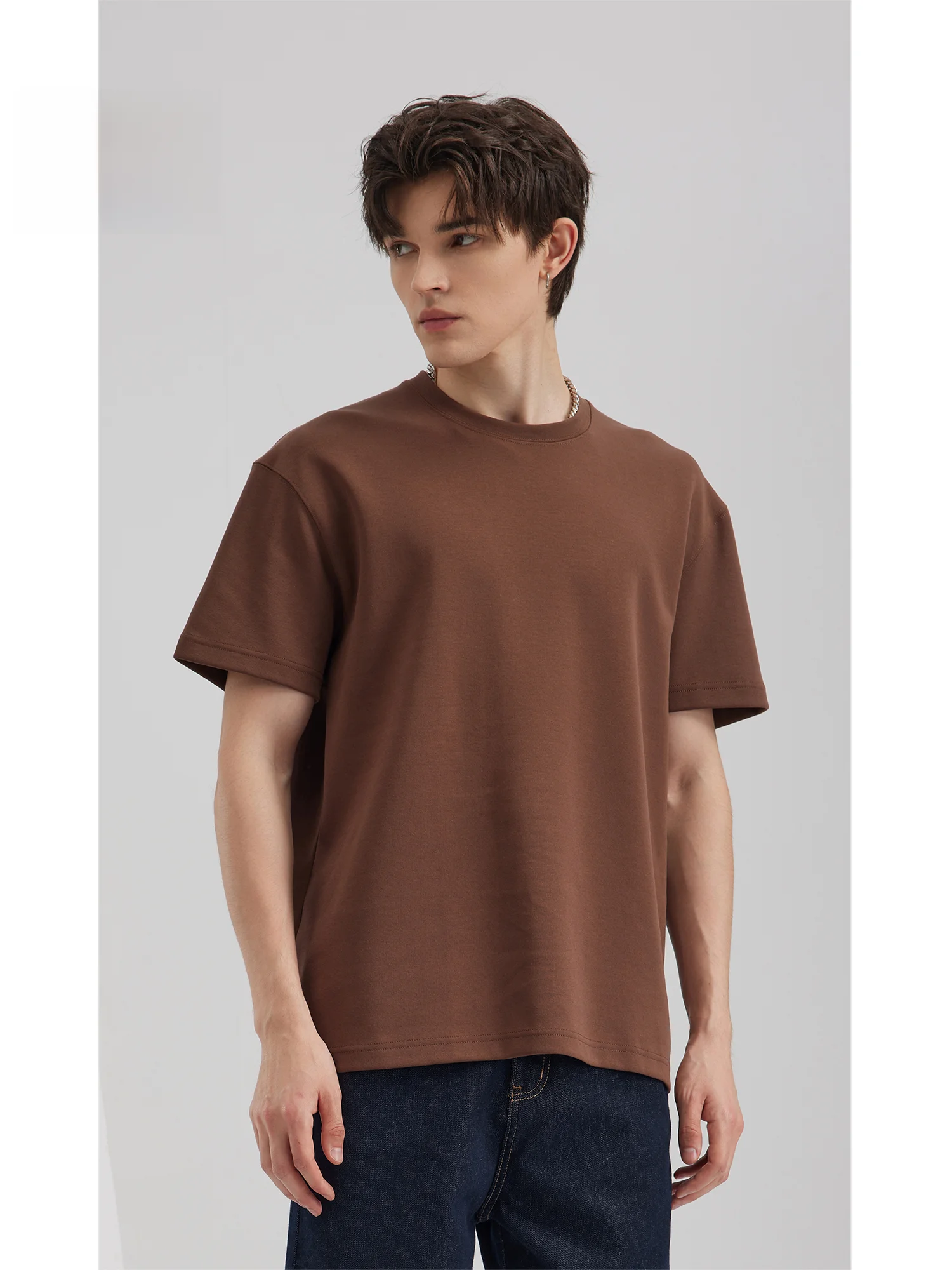 Футболка мужская с круглым вырезом 300 г однотонная