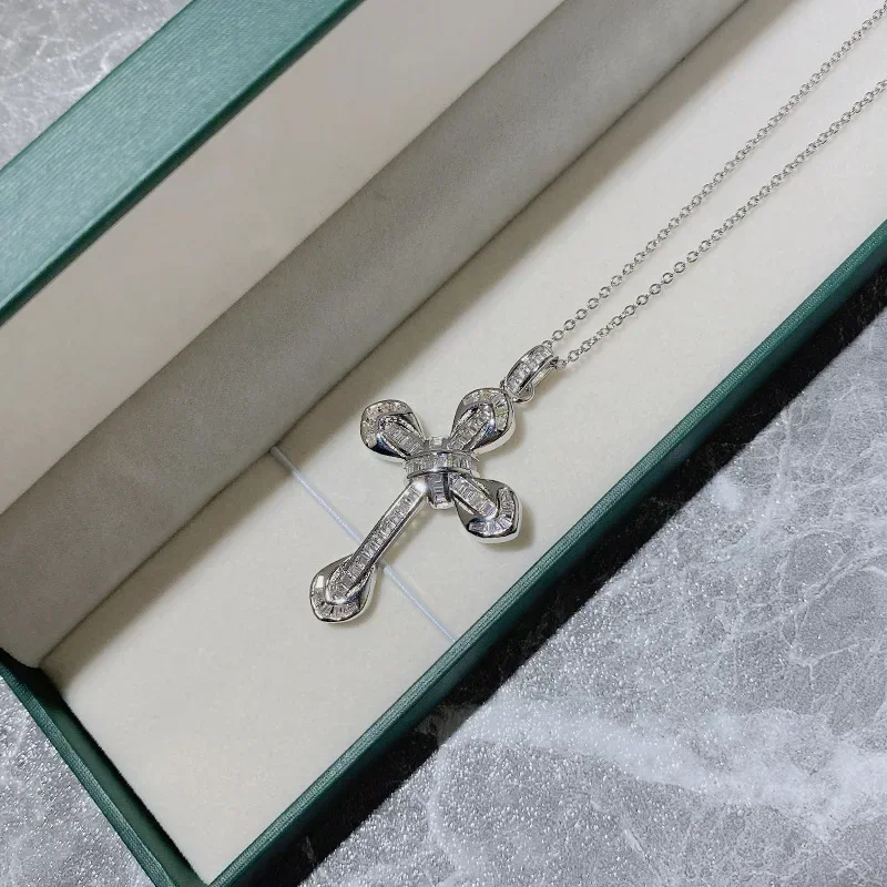 Высокое качество роскошный MDL муассанит стиль крест драгоценный камень