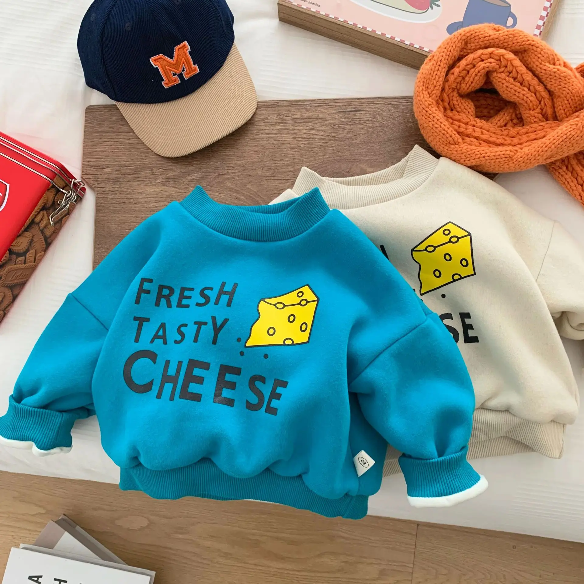 

Korean Children's plus velvet Clothes Casual Sweatshirt 2022 Winter New Girls Sweater Boy Velvet Letter Printed Sweater Pullover