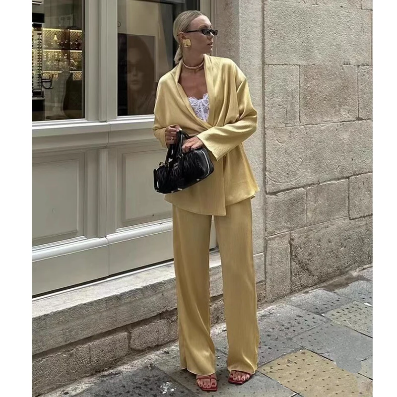 Женский осенний повседневный комплект TRAF с поясом v-образным вырезом высокой