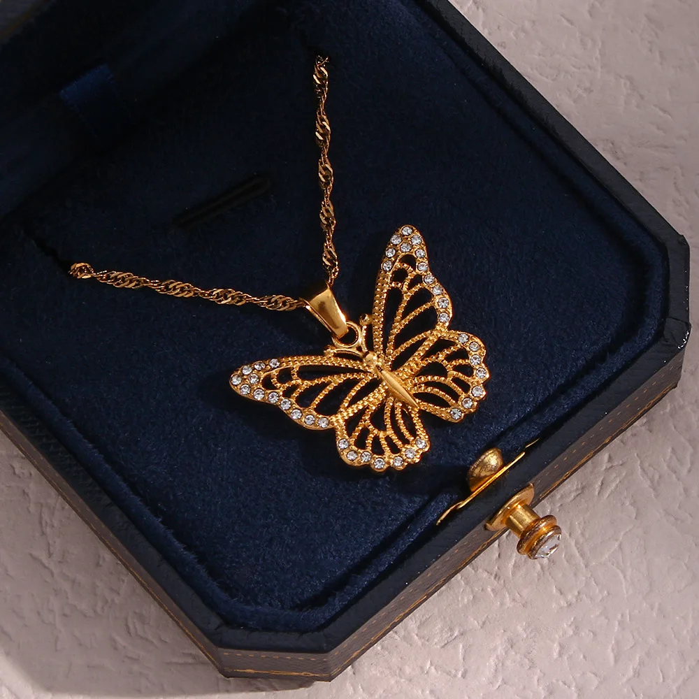 

ins fashion simple and versatile ladies jewelry water wave chain stainless steel hollow zircon butterfly pendant necklace gift