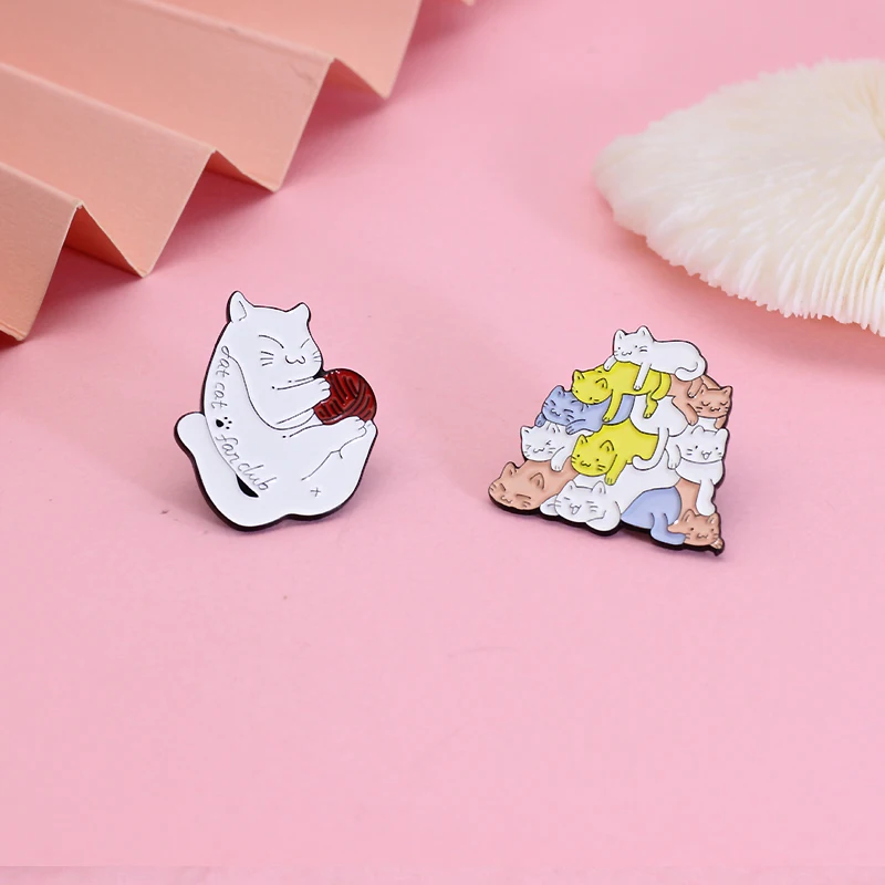 Эмалированная булавка красочные домашние животные кошачий коготь нога рыба роза