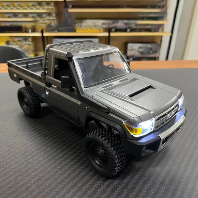 Новый радиоуправляемый автомобиль MN Модель MN82 Серебристый 1:12 Ретро