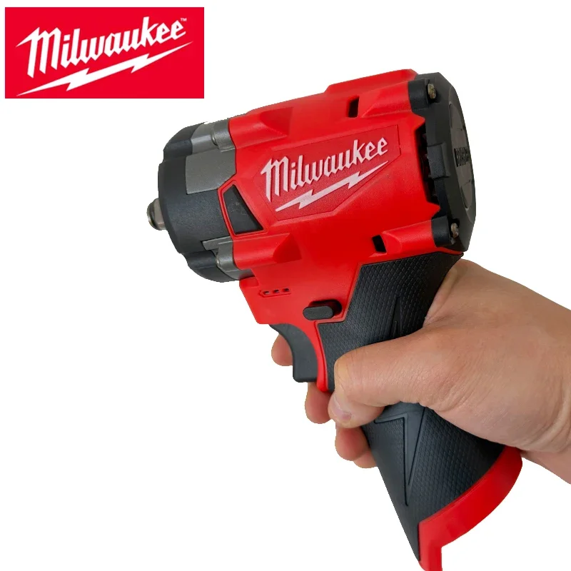 Фото Аккумуляторный электроинструмент Milwaukee 12-18В: гайковерт, триммер, отвертка, паяльник, угловая шлифмашина, ударная дрель-шуруповерт №4