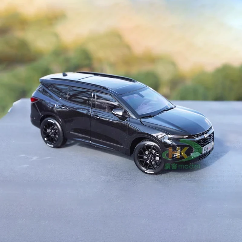 WELLY Диэкаст Pioneer RS SUV 1:18