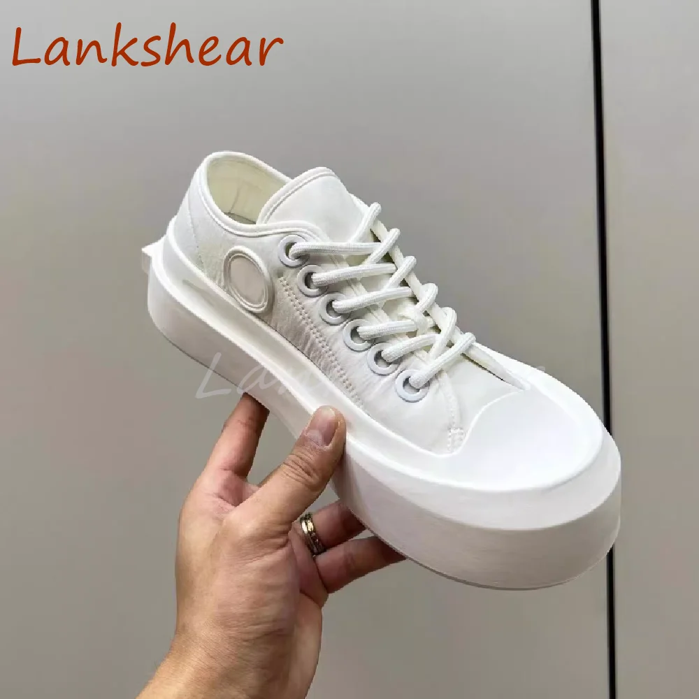 Женские туфли с перекрестной шнуровкой