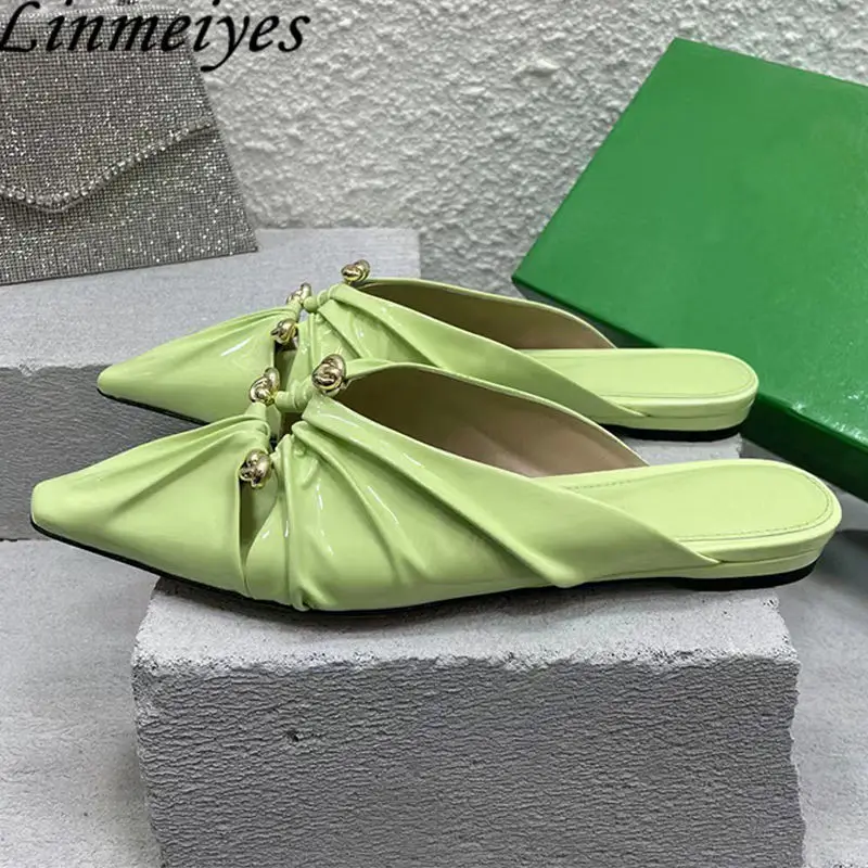 

Summer Slipper Women Pointed Toe Mules Genuine Leather Pleated Runway Shoes For Women Metal Decoration Flat Slides Woman