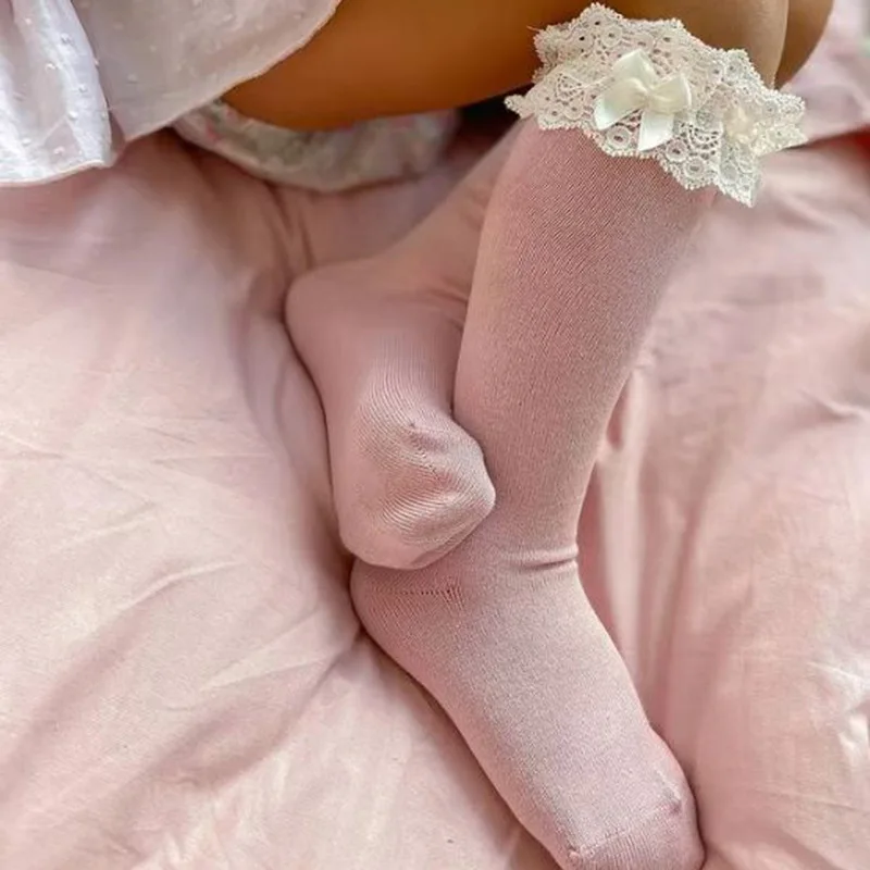 

Милые гольфы для маленьких девочек, кружевные осенне-зимние гольфы с оборками для детей, Хлопковые гольфы для маленьких принцесс, рождественские гольфы