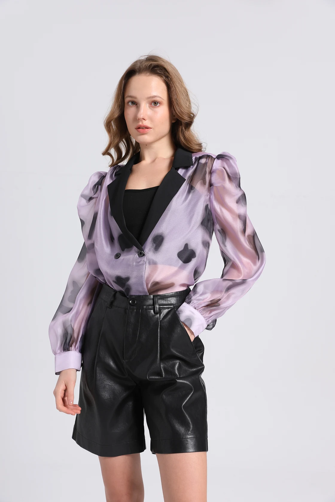 Осень 2024 женская одежда легкие повседневные рубашки фиолетовая верхняя топы с