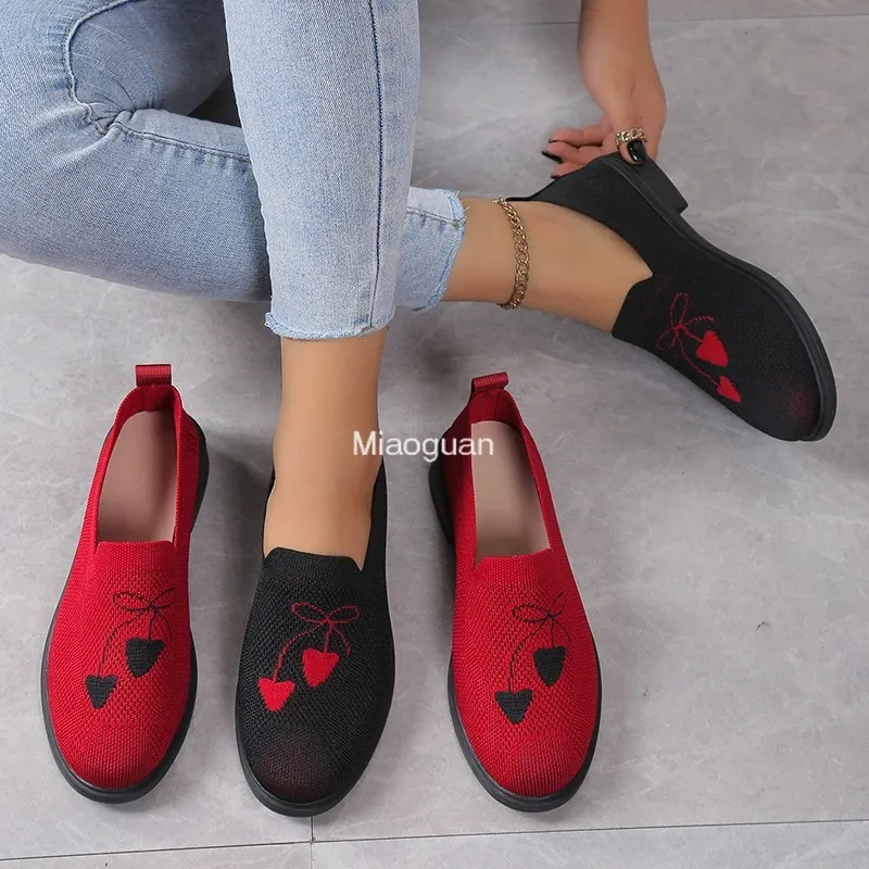 Лето-Осенняя мода 2024 новые женские туфли на плоской подошве сетчатые лоферы