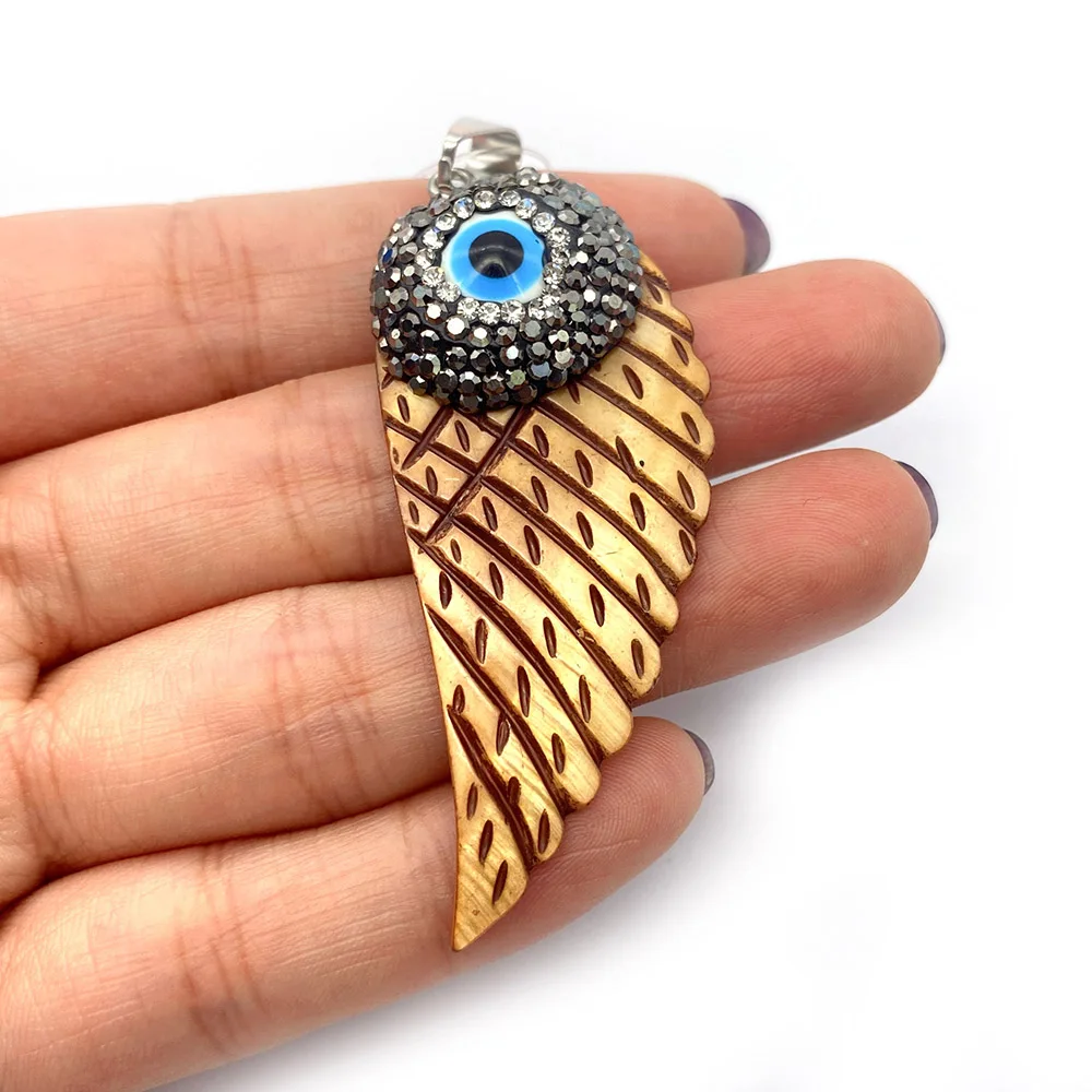 Подвеска из Натуральной Черной ракушки с изысканными крыльями и красочными