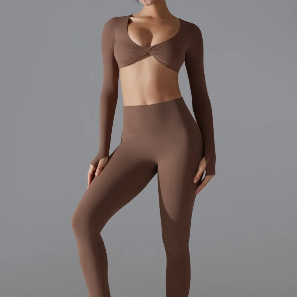 Женский спортивный сет из нейлона