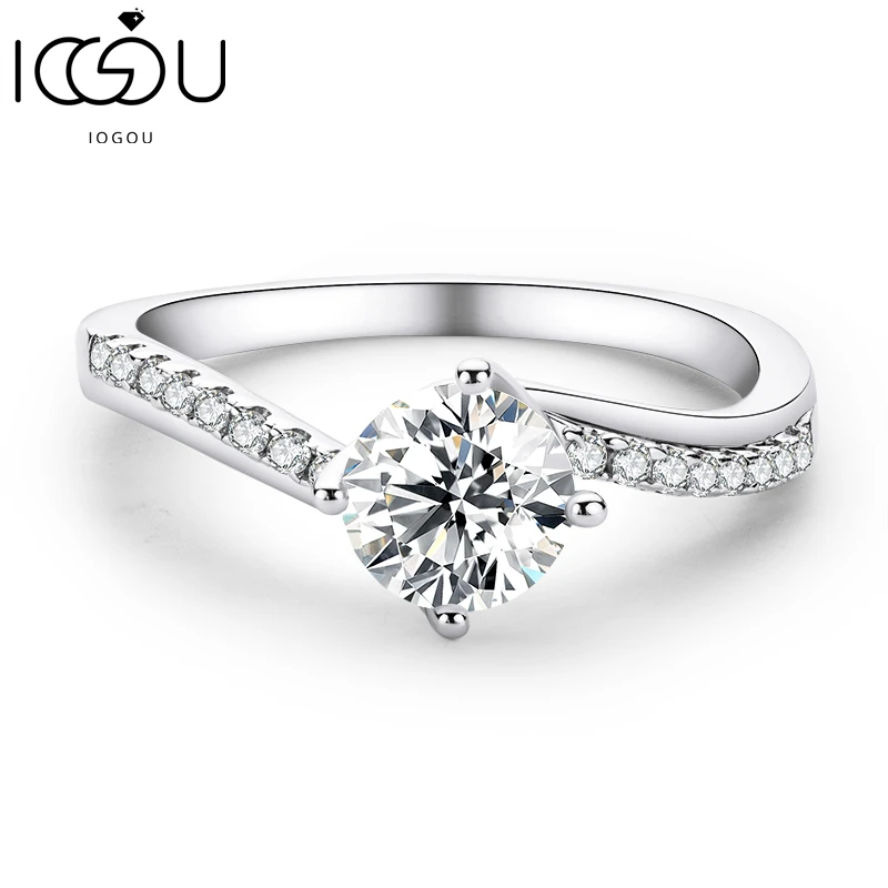 

IOGOU 925 Sterling Silver 6.5mm(1.0ct) Round Moissanite Wedding Ring Classic Thanksgiving/Valentine's Happy Embracing Women Ring