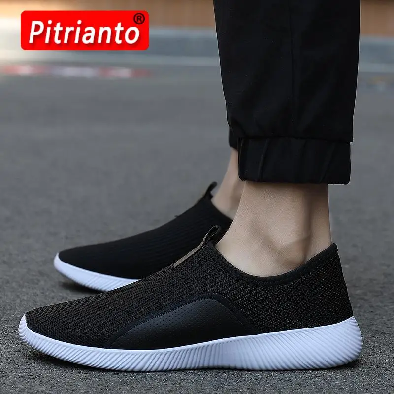 

New Men Sneakers Light Fashion Casual Shoes Slip-On Comfortable Shoes Large Without Lace Design Jogging Shoes Male Sneakers