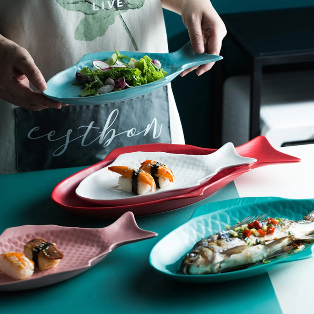 

1PC Ceramic Tableware Creative Plate Fish Shaped Dish Storage Fish Pan For Restaurant Home Dinner Storage Tray (11inch, Red)