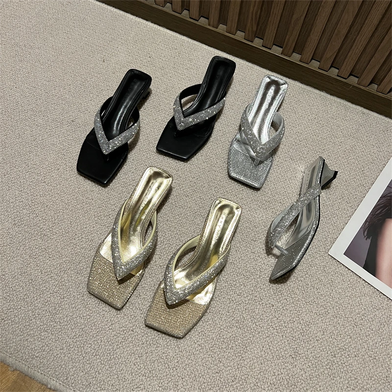 

Летняя мода 2023, шлепанцы, модные женские тапочки на высоком каблуке с открытым носком, элегантные сандалии-гладиаторы