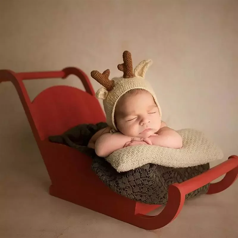 

Wood Newborn Photography Prop Baby Photo Shoot Christmas Sled Prop Christmas Party Decorations (Red)