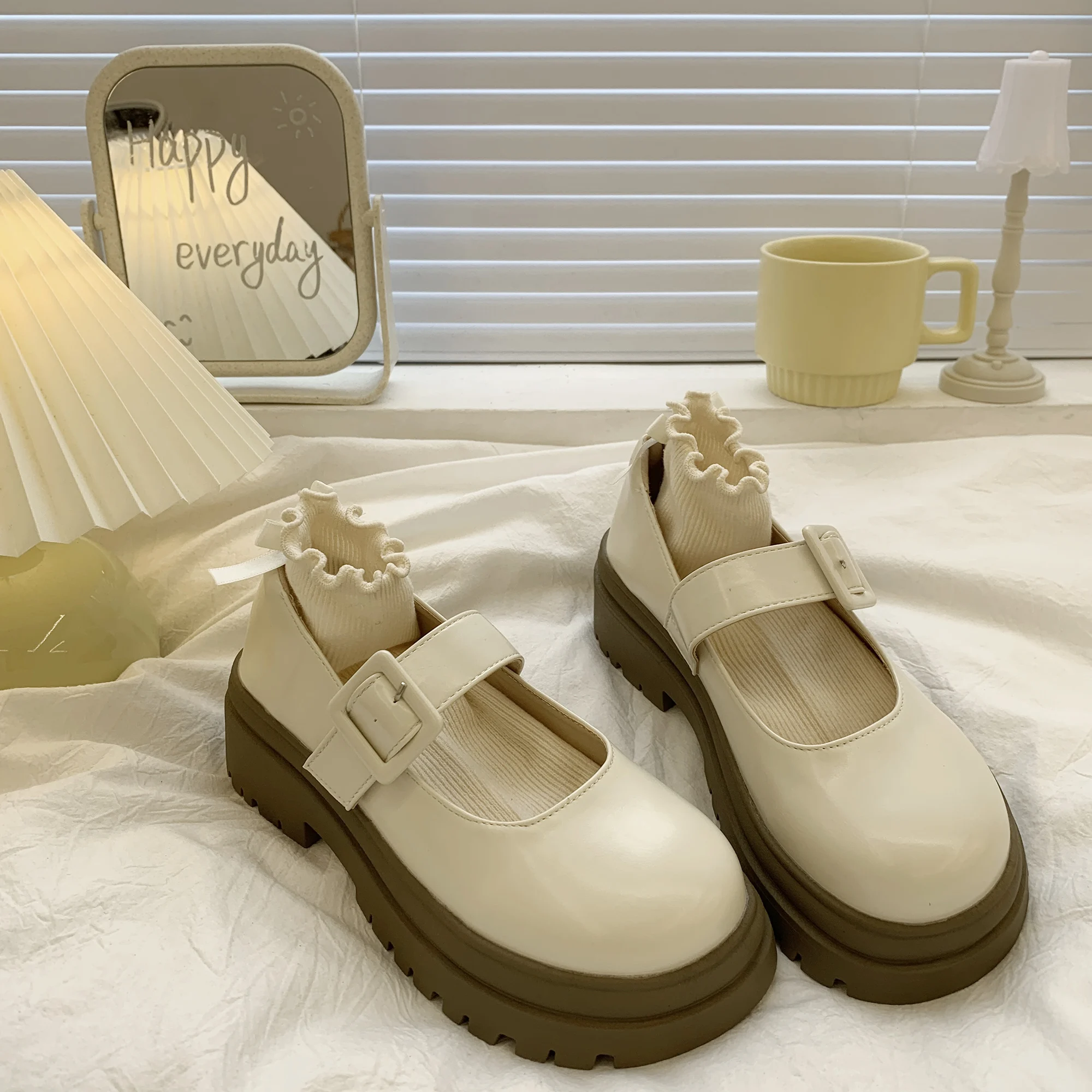

All-Match British Style Shoes Woman Flats Clogs Platform White Sneakers Oxfords Preppy Dress Summer Creepers New Retro Leather R