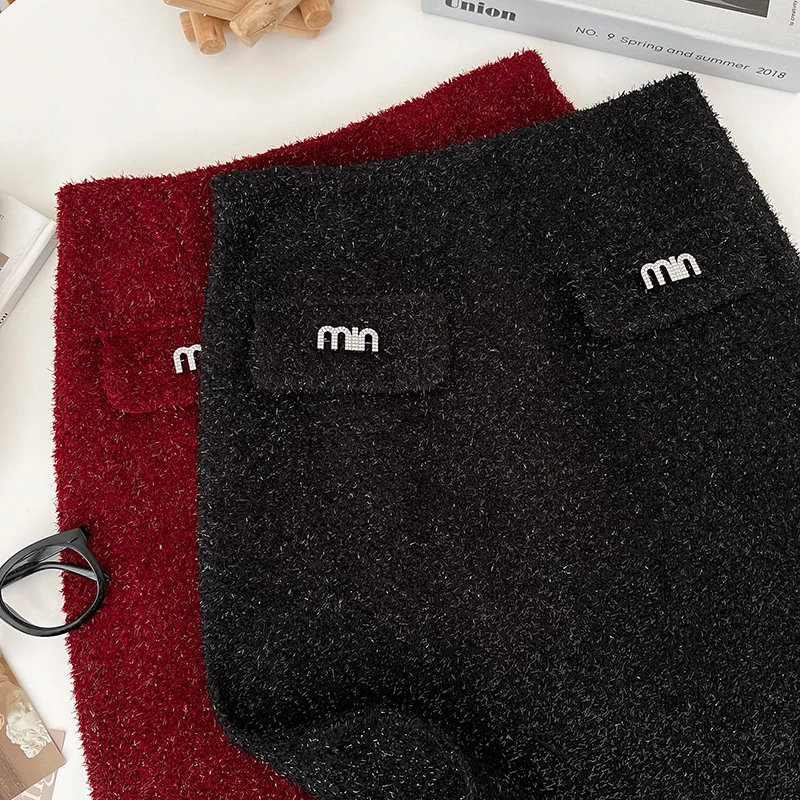 Красная полуюбка 2024 женская осенне-зимняя яркая шелковая утолщенная юбка