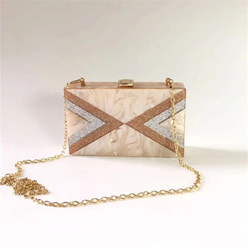 

2022 Femal Chain Square Box Bag Acrylic Women Gold Glitter Arrow Handbags Lady Clutch Purse Luxury Wedding Party Evening Bag